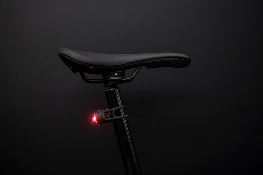 Lezyne Femto USB Bike Light - Thumbnail 3