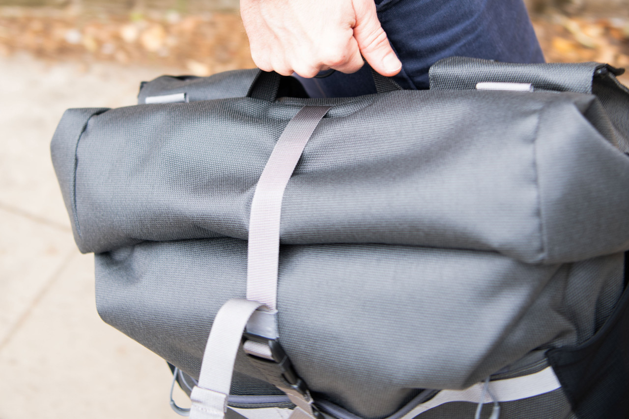 モコさん専用　BROMPTON BOROUGH ROLL TOP BAG M Borough Roll Top Bag Medium | Brompton Bicycle USA