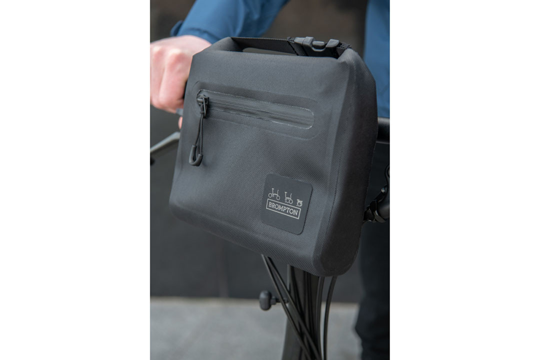 Metro Waterproof Pouch | Brompton Bicycle USA