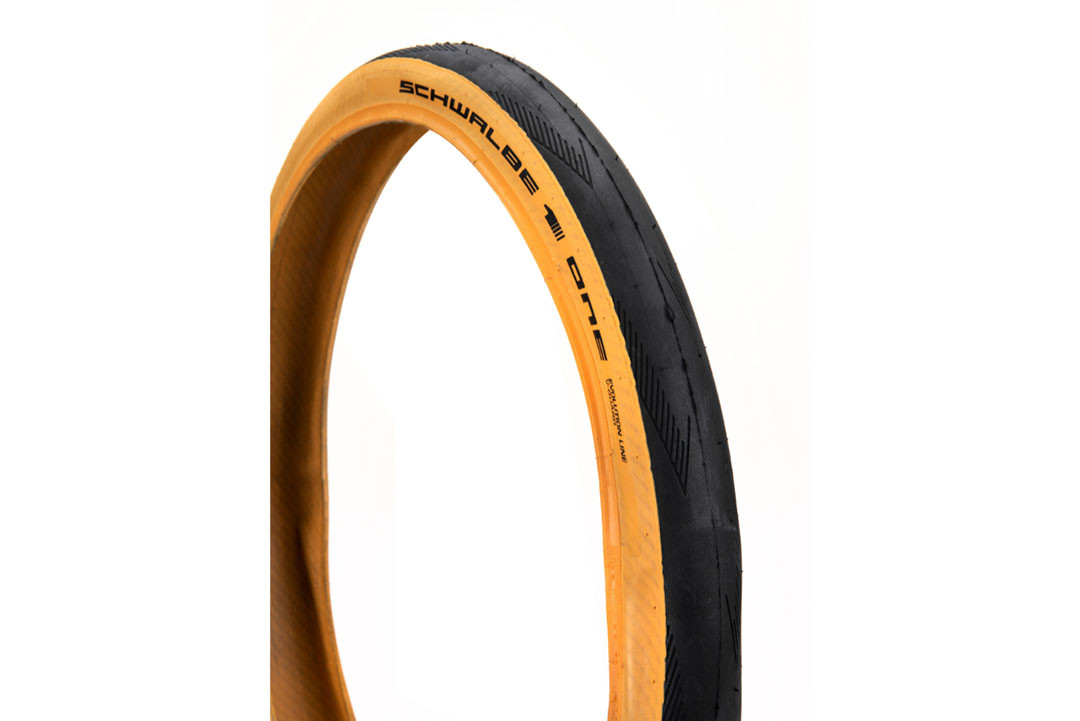 Schwable One シュワルベ 349 16 インチ Brompton Schwalbe One 16x1.35 35-349 Tan Wall - J.C. Lind Bike Co.
