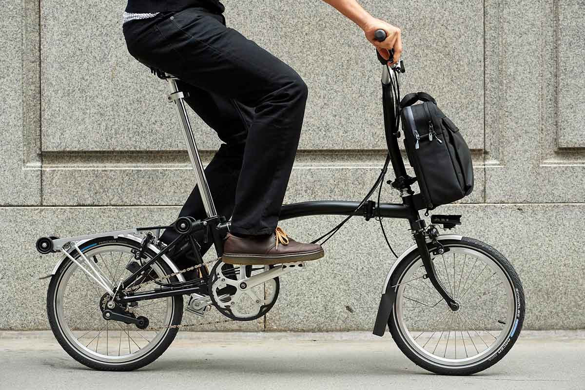 Strebe vorn kpl. mit Haken und Befestigung – Brompton - Das