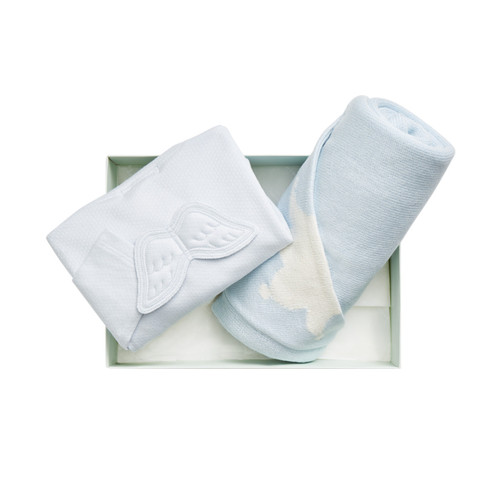 This online exclusive gift set features our timeless Pointelle Angel Wing sleepsuit and knitted blanket with hood and is presented in our beautiful gift box, ready for gifting.