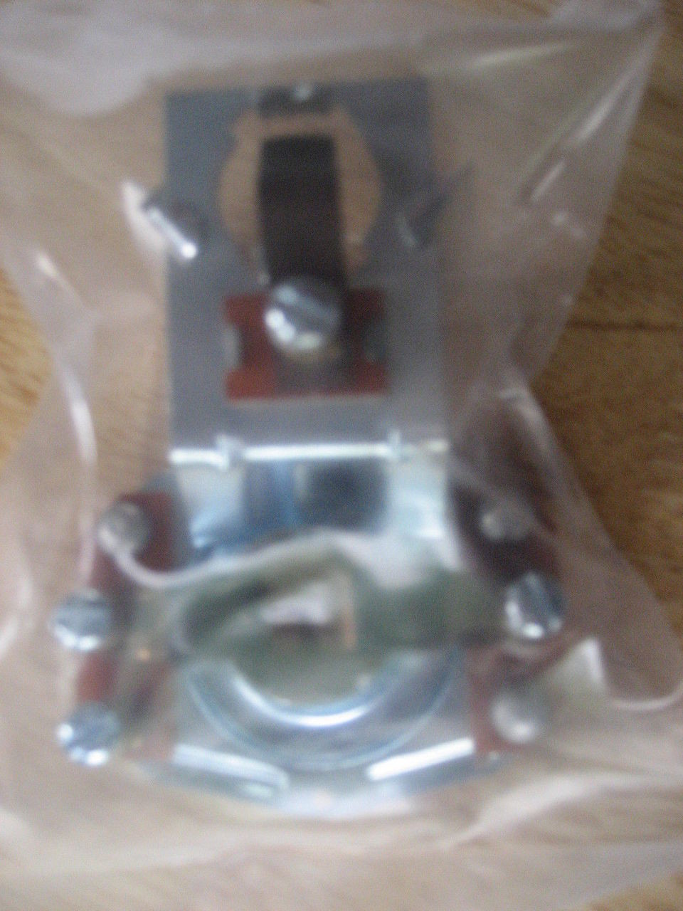 COFFECAN TAIL LIGHT BULB HOLDER IN PACKAGE - 63248054130