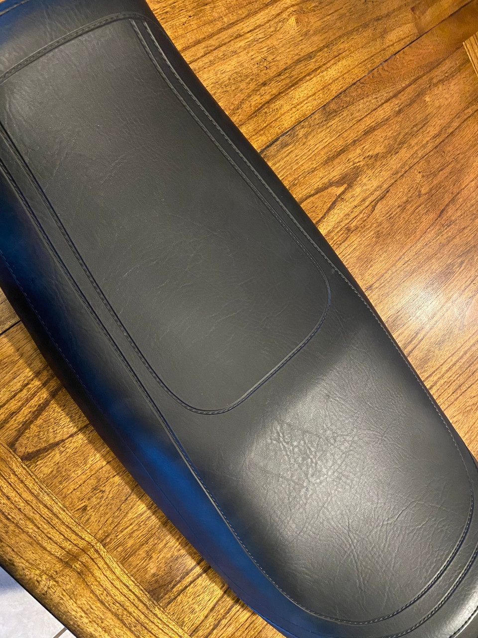 R90S DUAL SEAT PLAIN PATTERN, HINGES+POST - 52531233000-4