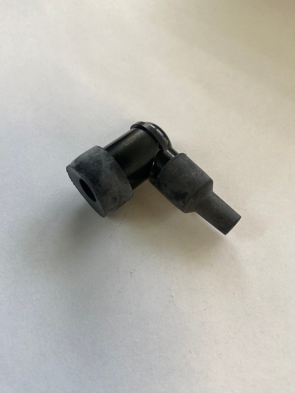NGK BLACK  SPARK PLUG CAP - 12128036104