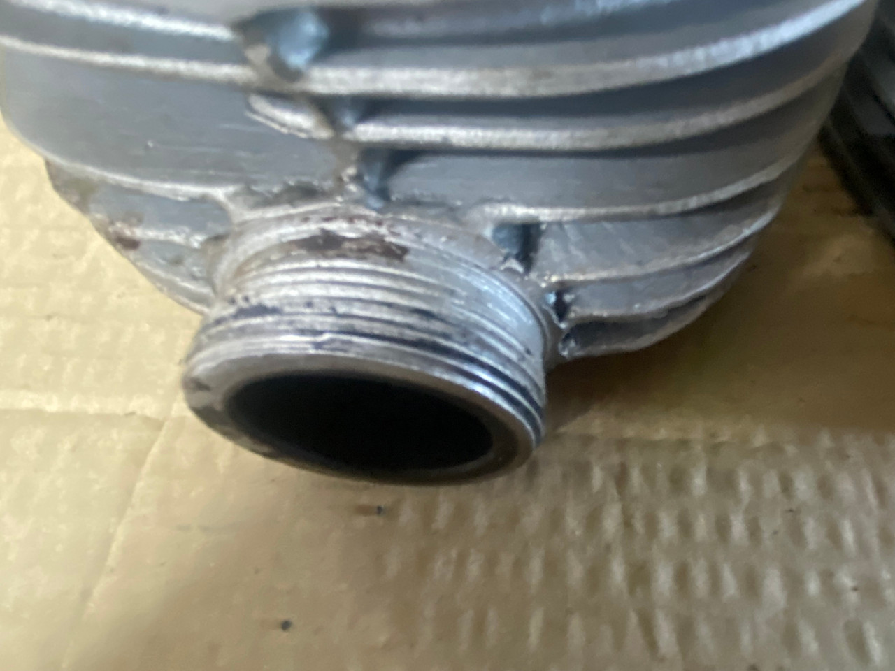 USED CYLINDER HEAD SET-COMPETE R51/3-R60/2 - 11120021041