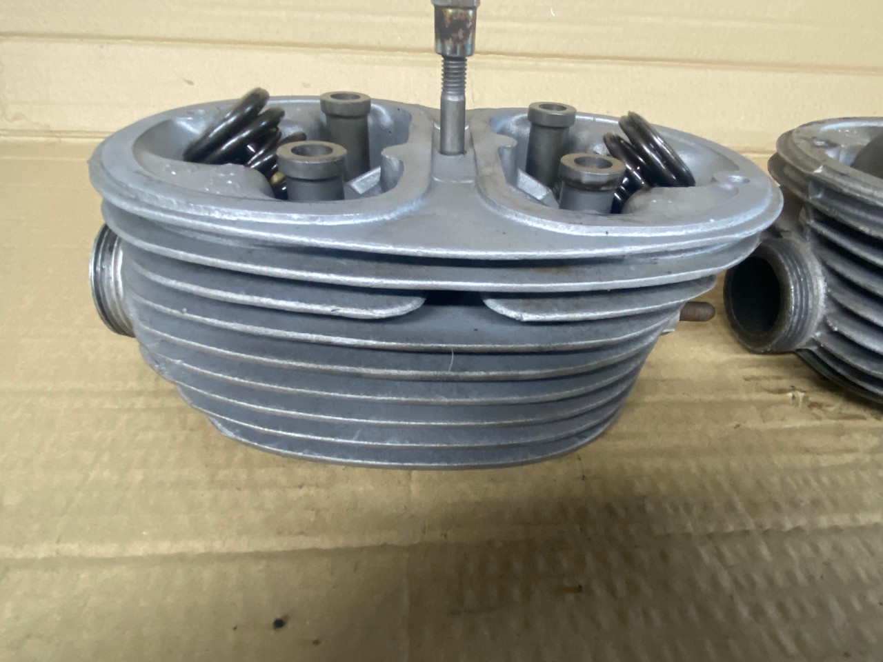 USED CYLINDER HEAD SET-COMPETE R51/3-R60/2 - 11120021041