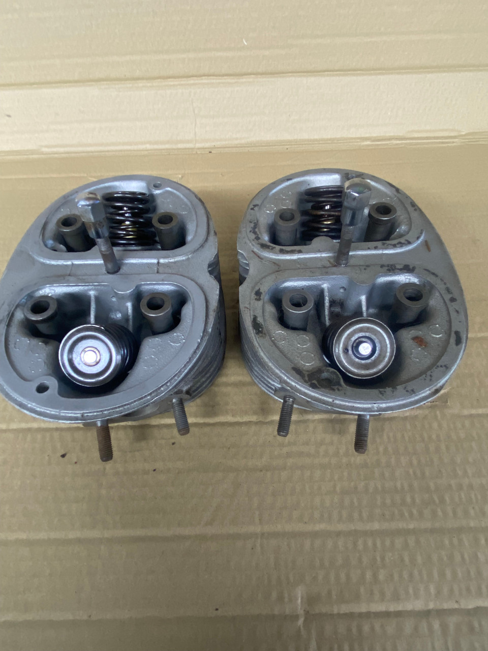 USED CYLINDER HEAD SET-COMPETE R51/3-R60/2 - 11120021041