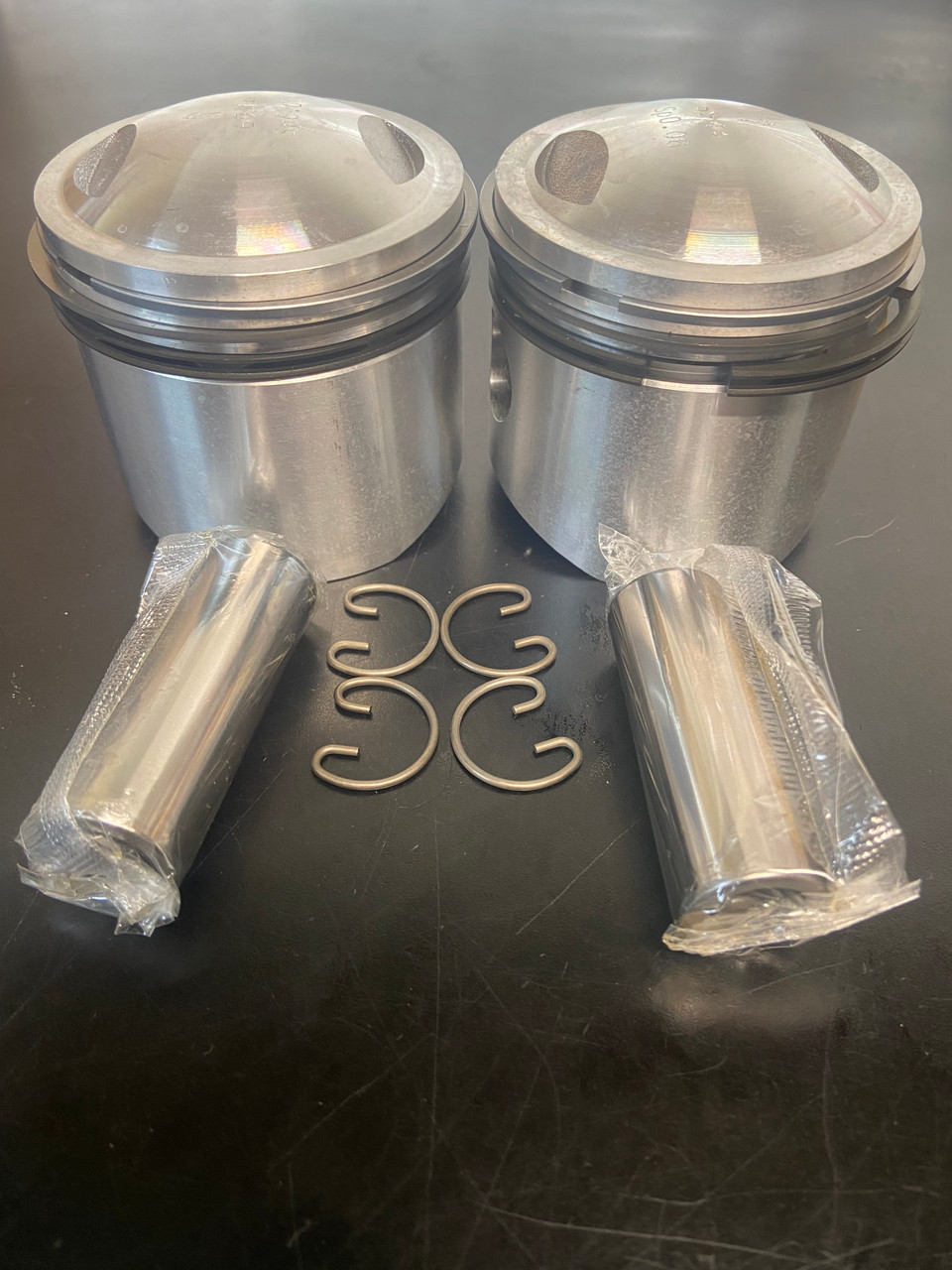 R50, R50/2, R50US 69 MM  PISTON KIT 2ND OVER- 11250012297