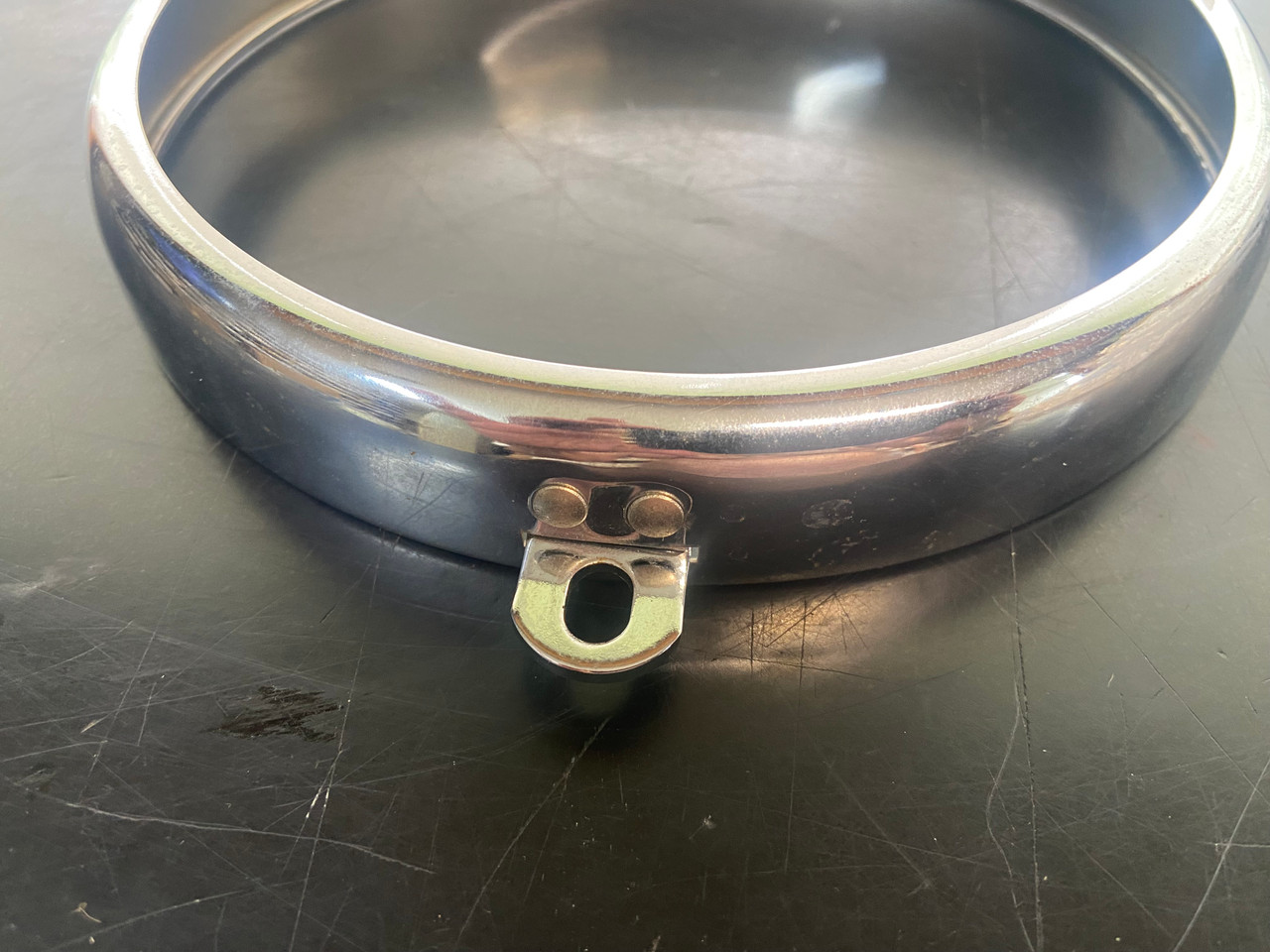 HOODED HEADLIGHT RING TWIN/SINGLES  PRE 70