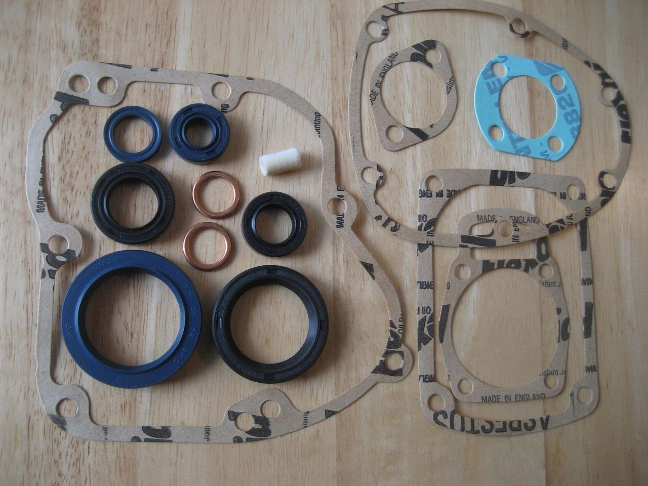 R51/2-R68 TRANMISSION GASKET SET COMPLETE - 23311006003