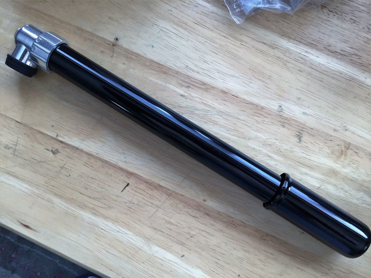 /5> METAL TIRE PUMP,  NICE COPY OF THE ORIGINAL - 71111234860