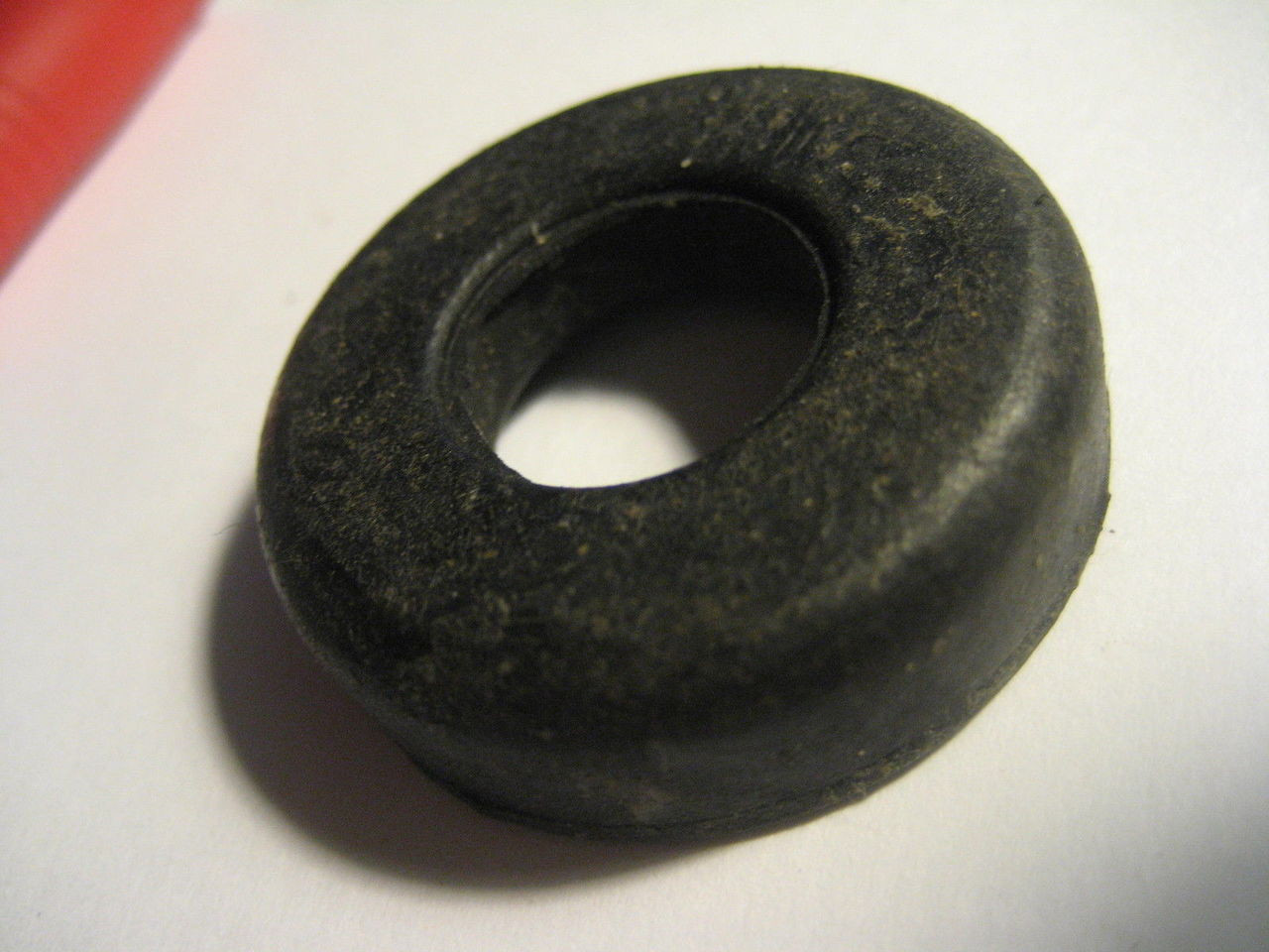 REAR SHOCK TOP RUBBER BUSHING - 33533054208