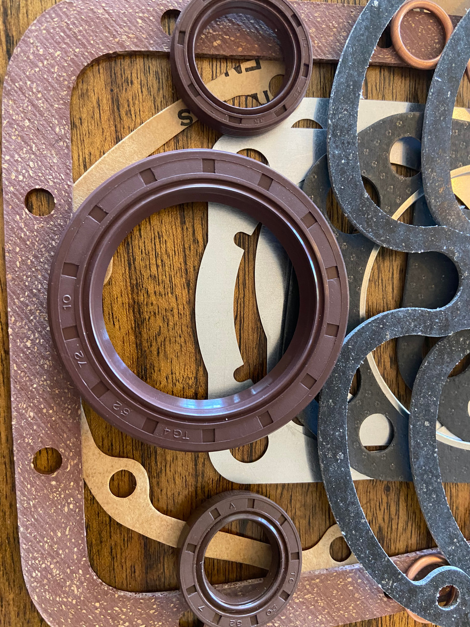 R50/2-R60/2ENGINE GASKET SET W/VITON SEALS -11000008414