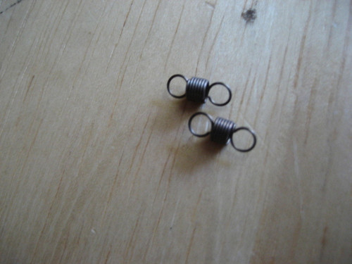 R27 ADVANCE UNIT SPRINGS (2)  - 12118030148