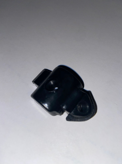 SWITCH ATTACHMENT PIECE-RIGHT SIDE - 32722072175