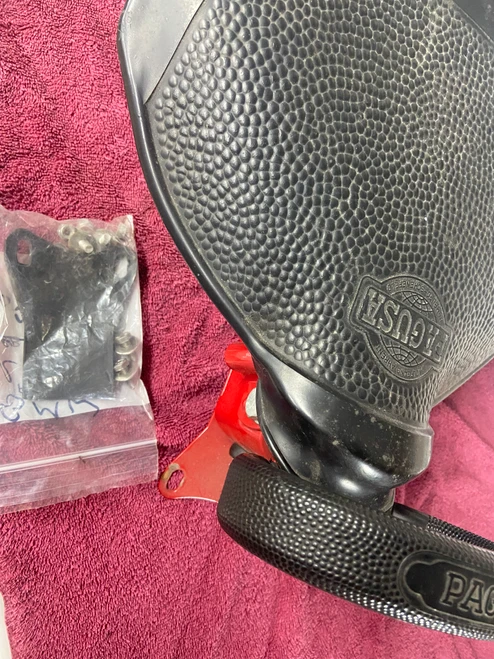 USED PAGUSA FENDER SEAT W/HDWR 52519034015U