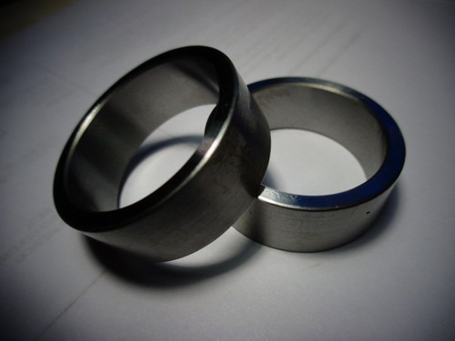 SPACER SLEEVES.USE WITH OUR TAPERED STEERING BEARINGS U.S MODELS - 31422000001