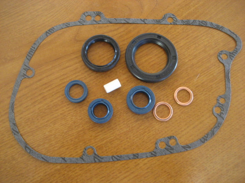 R26-27 GASKET/SEAL/ROD FELT SET FOR TRANS/GEAR BOX - 23311006001