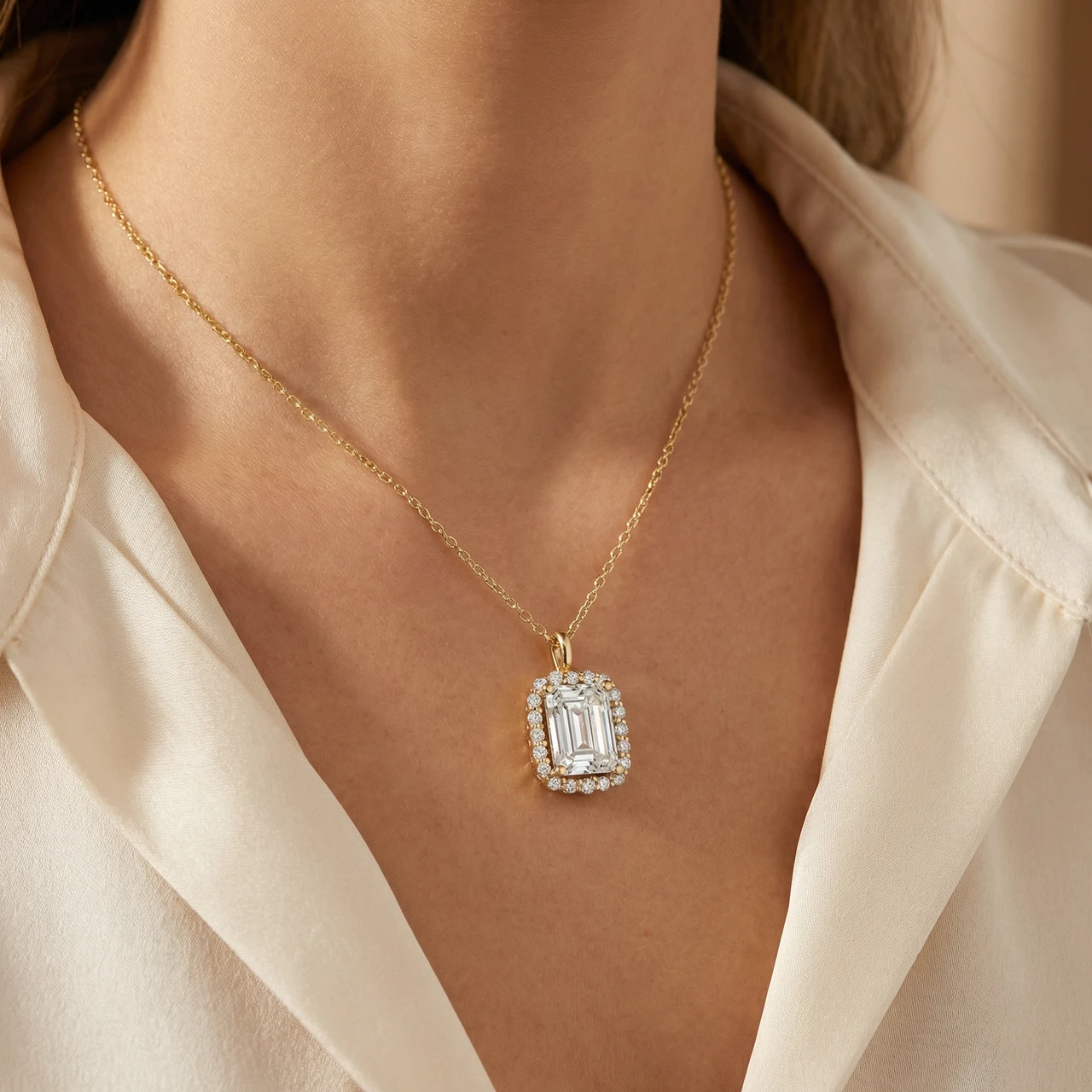 3 1/2 Ct Emerald Moissanite & Lab Grown Diamond Halo Pendant 14k Gold Necklace (E-F, VS)