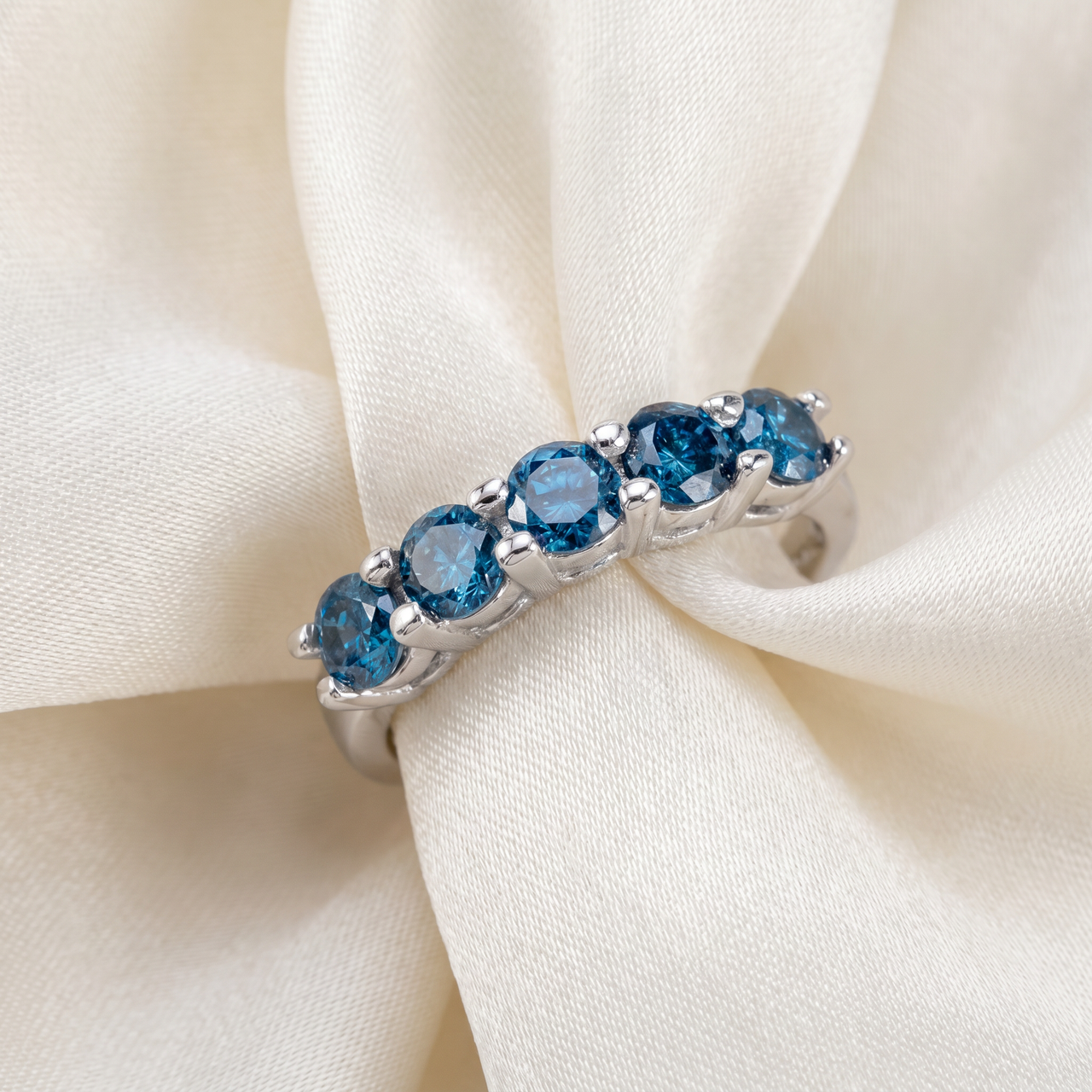 3/4ct Blue Diamond Wedding Ring 14K White Gold (Blue, SI)