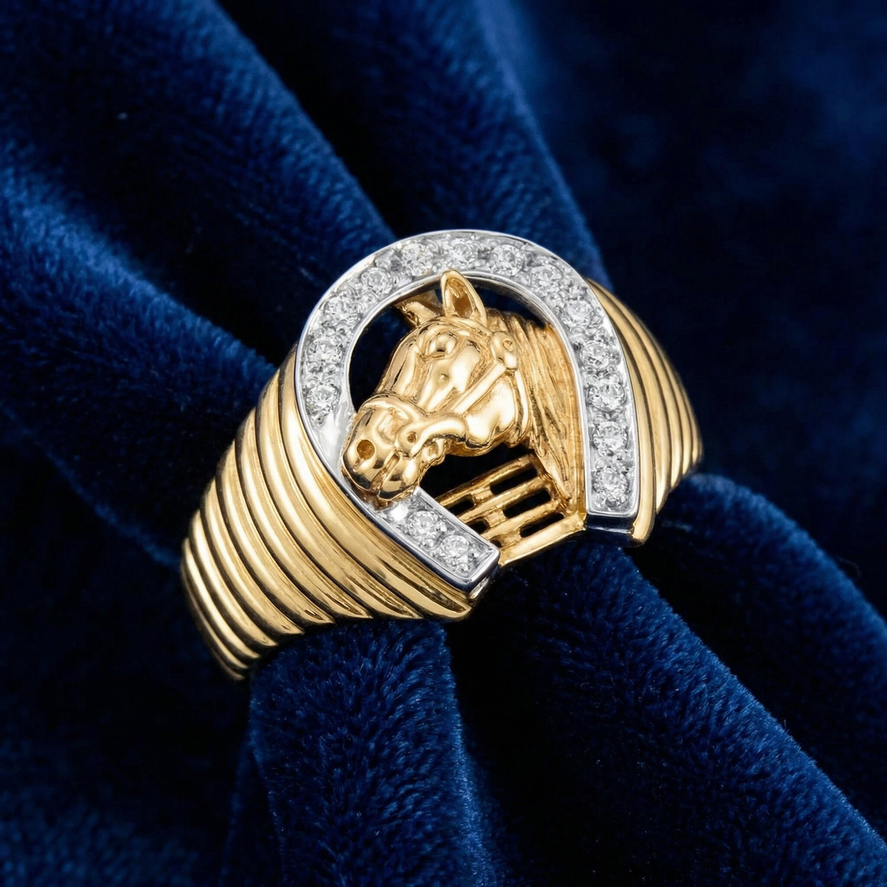 Men's 1/3CT Diamond Horseshoe Lucky Ring 10k Yellow Gold (H-I, I1)