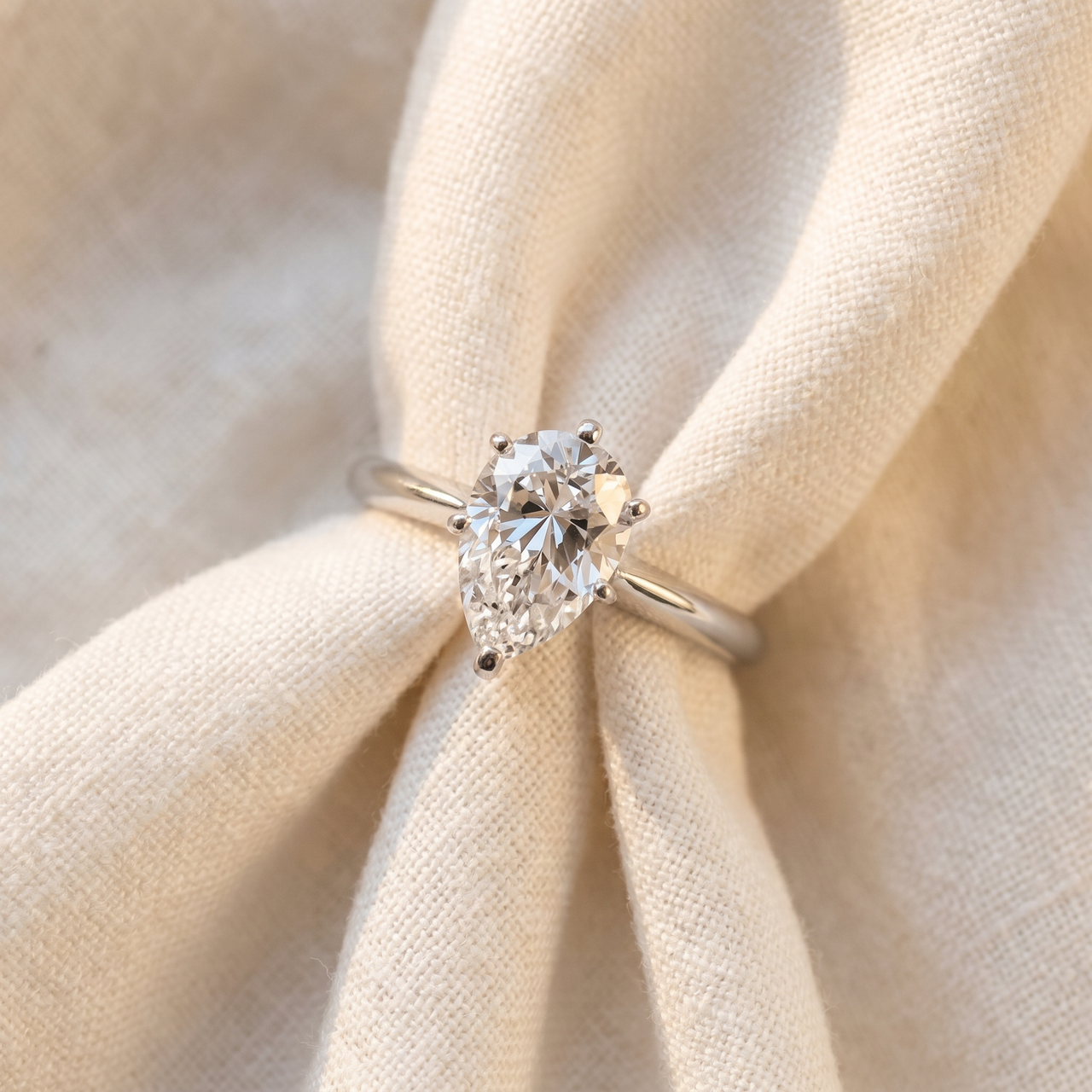 2CT Platinum Pear Shape Diamond 6-Prong Solitaire Engagement Ring Lab Grown (G-H, VS2-SI1)