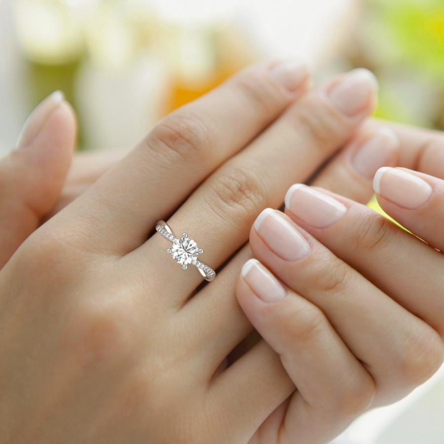 VS 1 1/4Ct Moissanite & Lab Grown Diamond Engagement Twist Ring in