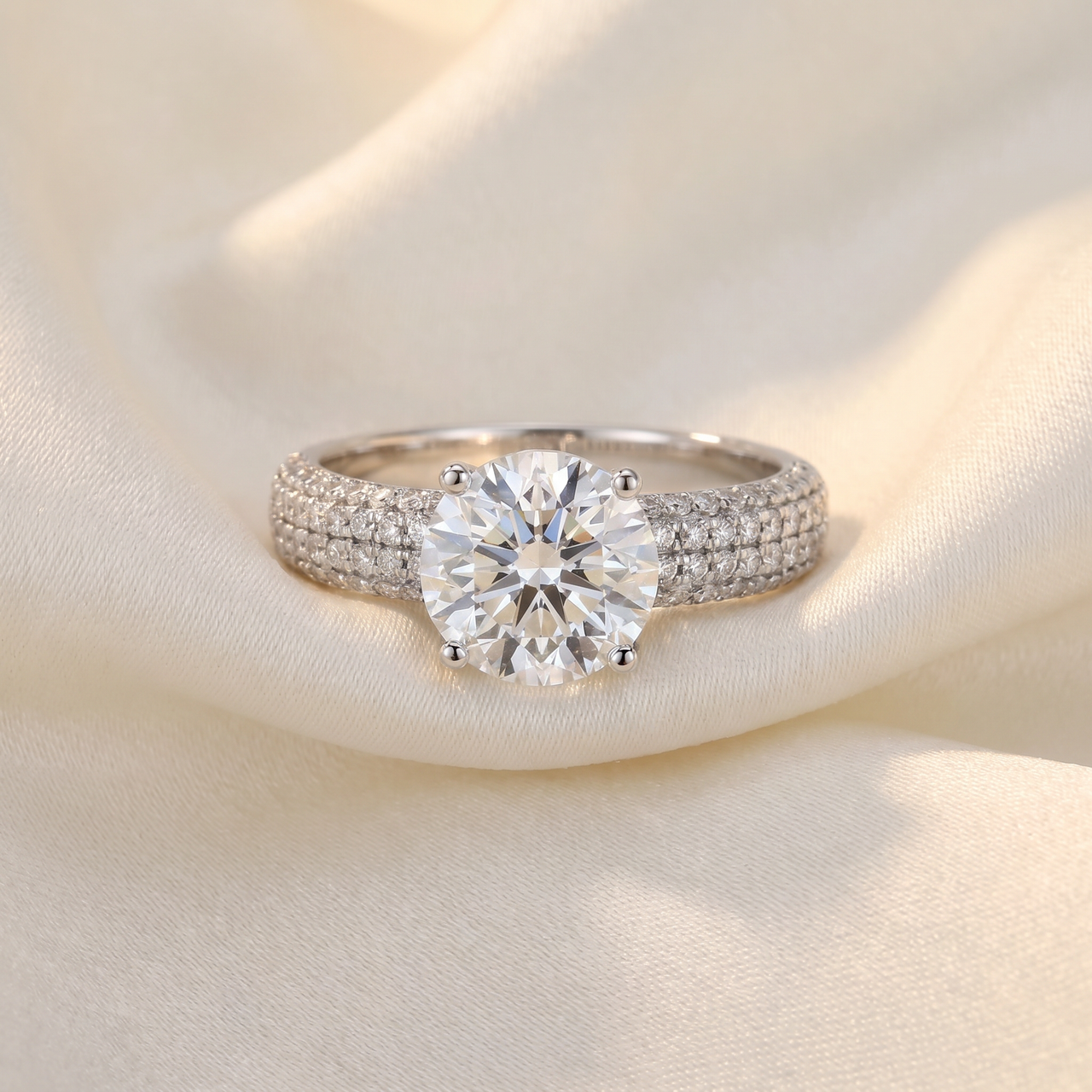 4 Ct Pave Round Diamond Engagement Ring in White Gold Lab Grown (G-H, VS2-SI1)