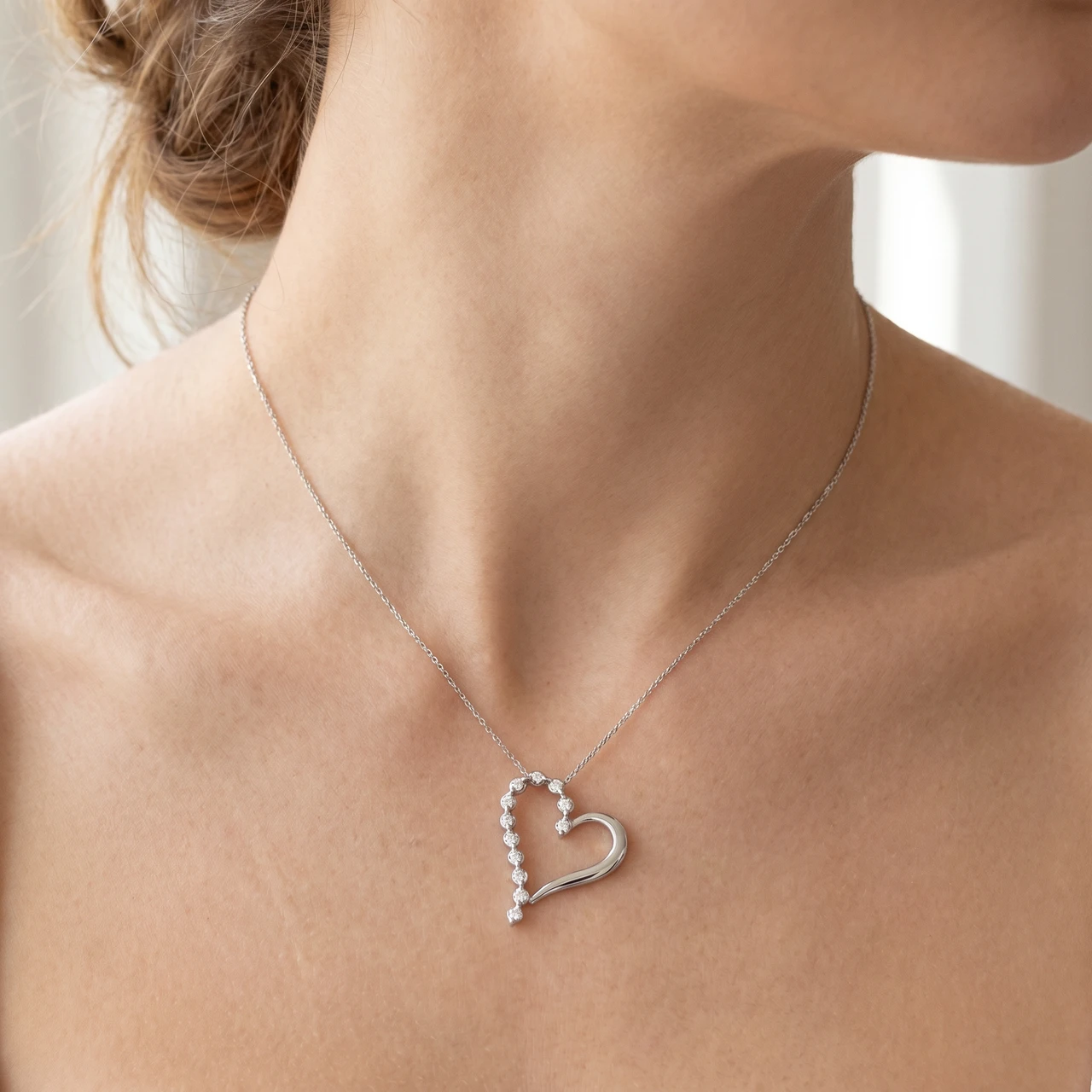 10K White Gold 1" Tall Diamond Heart Pendant Women's Necklace (G-H, I2-I3)