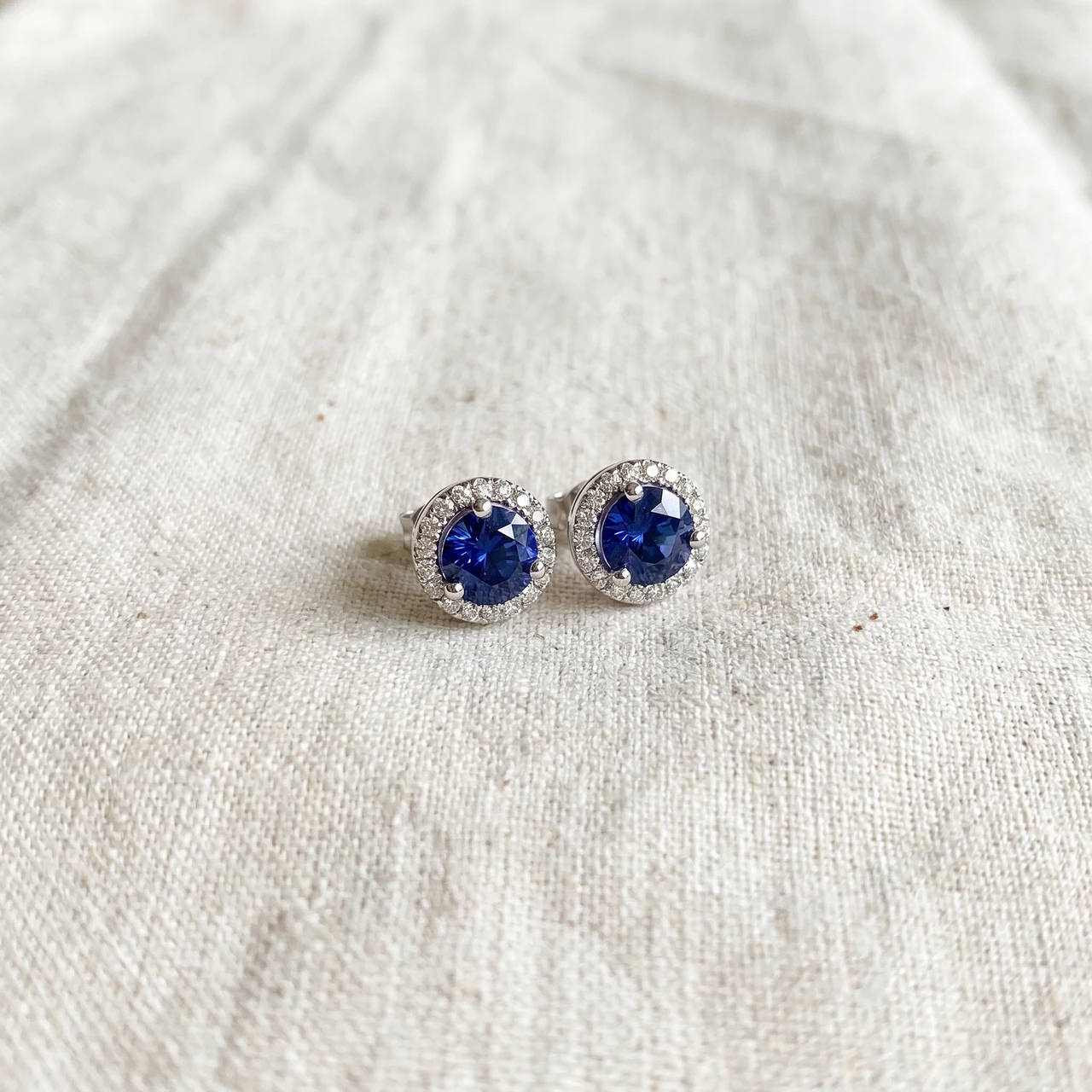 1 Ct Blue Sapphire Diamond Halo Studs Earrings 14k White Gold (F-G, VS)