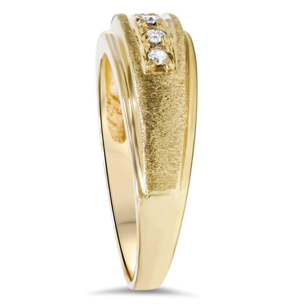 Mens 1/6ct Yellow Gold Diamond Wedding Ring Band (G-H, I2-I3)