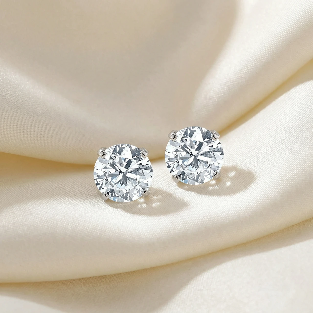 1 1/4Carat (ctw) Diamond Studs in 14k White or Yellow Gold Lab Grown (H-I, VS)
