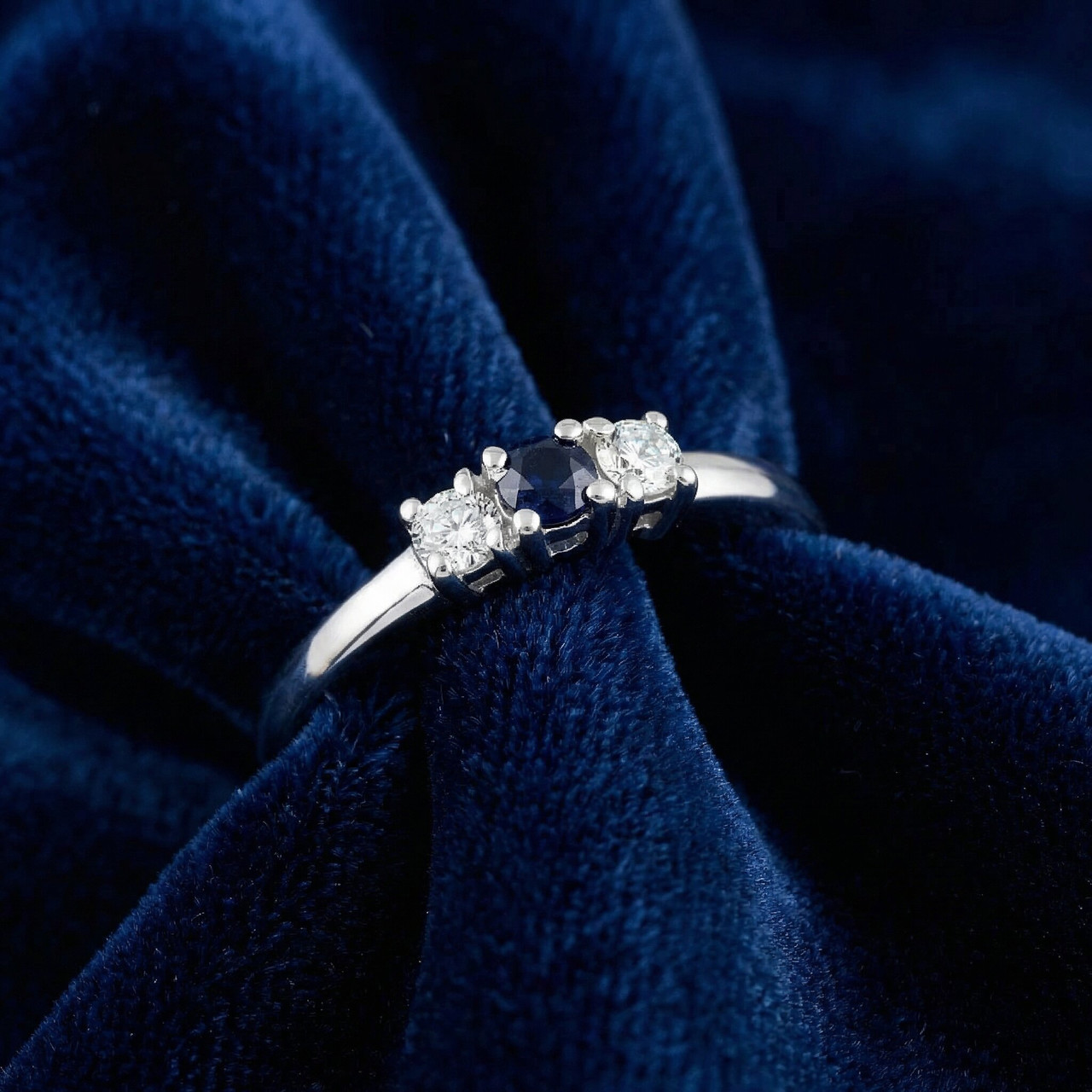1/4ct 3 Stone Blue Sapphire Diamond Ring 14k White Gold (G-H, I1)