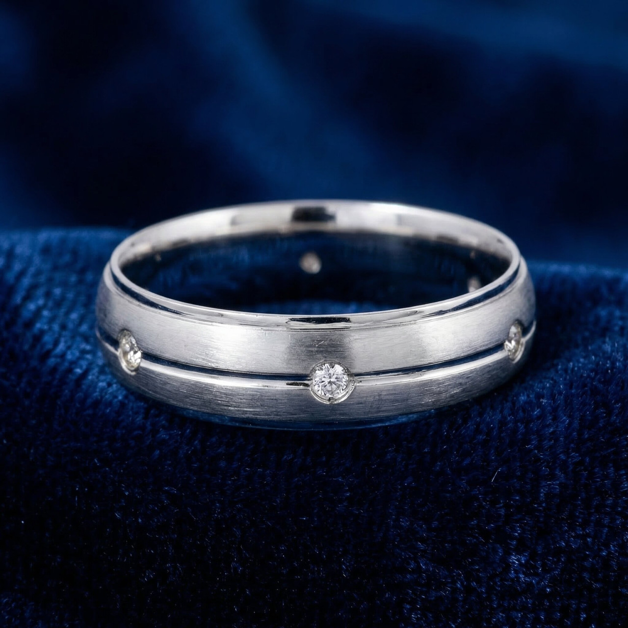 Mens 950 Platinum Diamond Band Brushed Wedding Ring (G-H, SI)