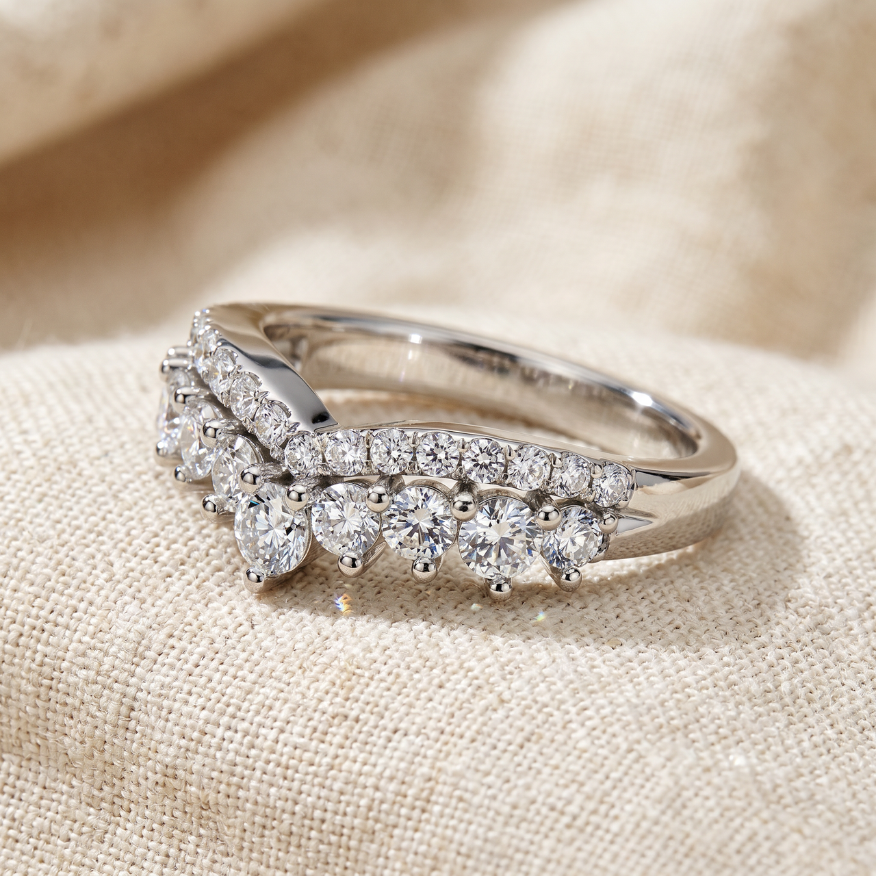 1Ct TW Diamond Wedding Contour Curved Ring Women's Anniversary Lab Grown Band (G-H, VS2-SI1)