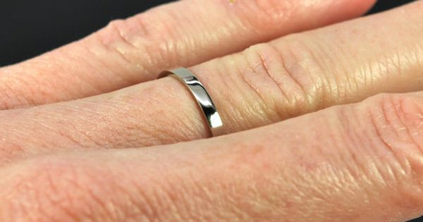 2mm Plain Polished Platinum Comfort Wedding Band