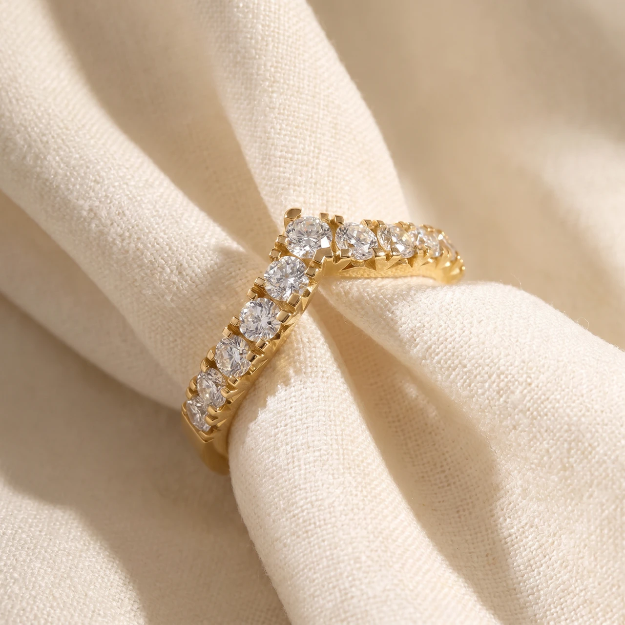 1ct TW Graduated Diamond Wedding Curved Contour Ring 14k Gold Lab Grown (G-H, VS2-SI1)