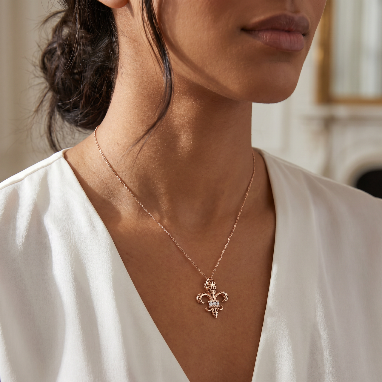 1/10ct Vintage Fleur De Lis Pendant 14K Rose Gold 1" Tall (G-H, I1)
