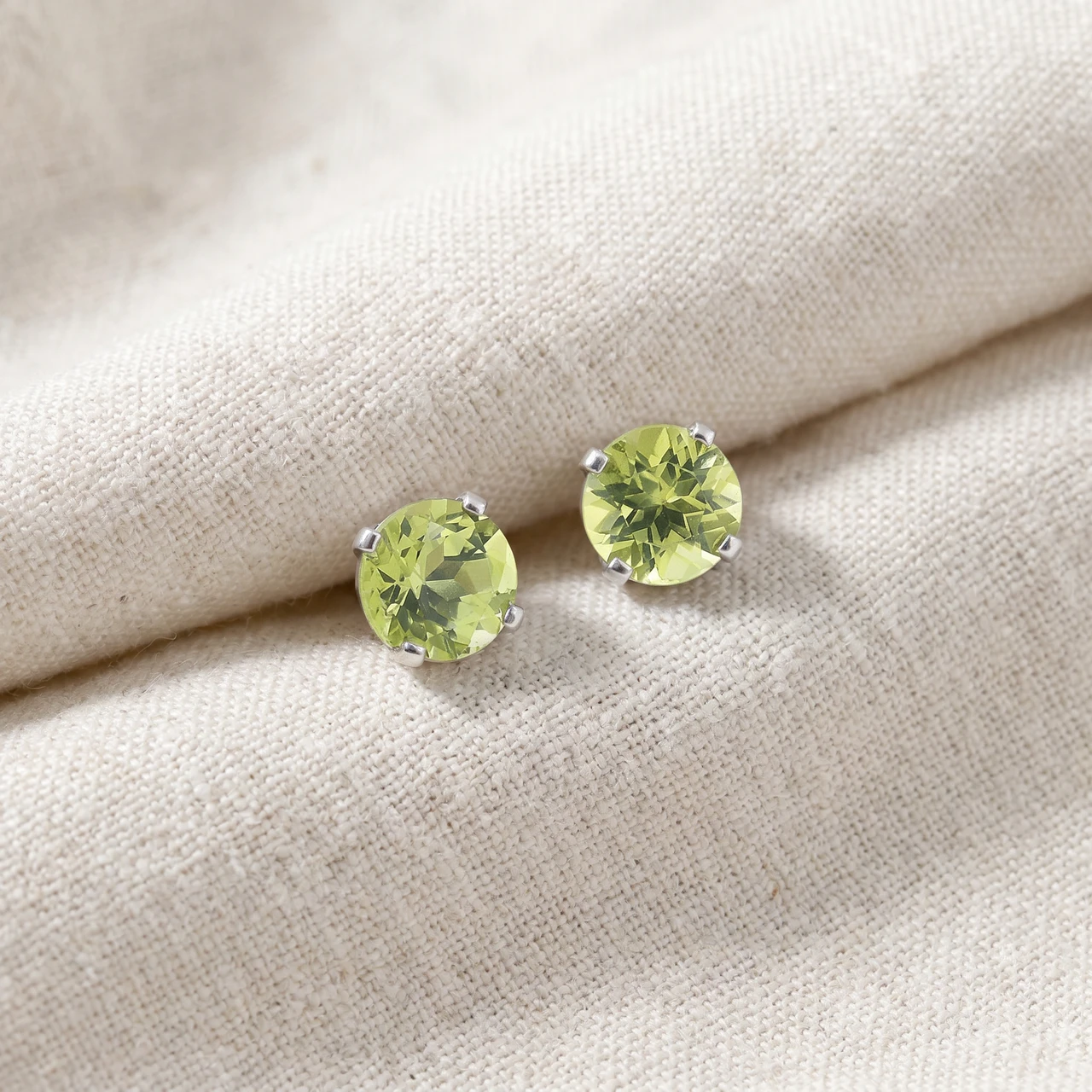 Peridot Studs 14K White Gold 4mm 1/2ct