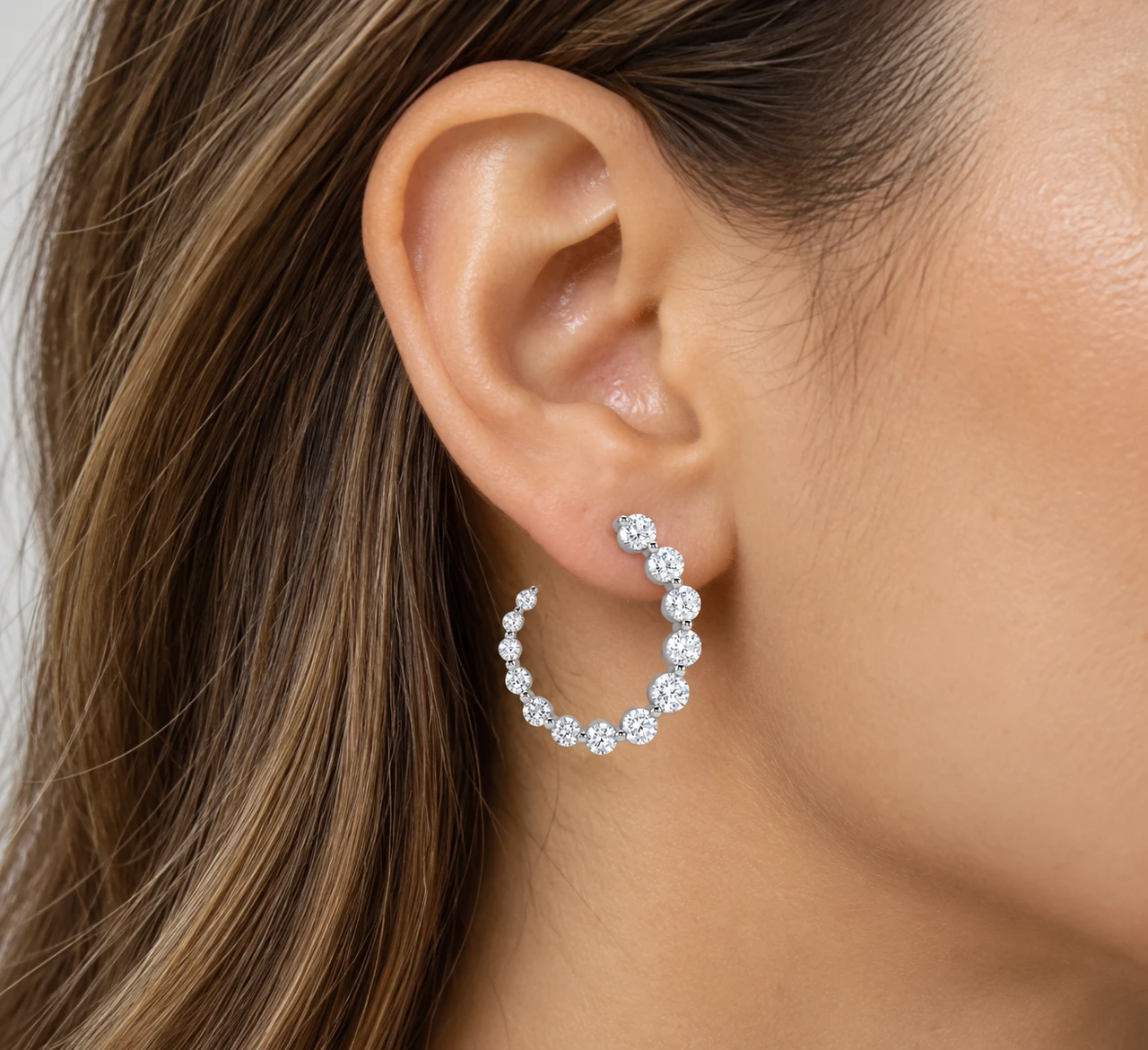 1 1/2Ct Graduated Diamond Circle Earrings 14k Gold Journey Studs Lab Grown (G-H, VS)