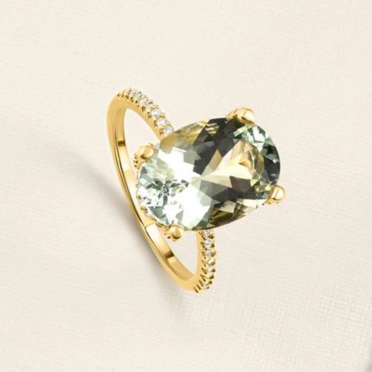 5 3/4Ct Oval Green Amethyst Diamond Side Halo Ring 14k Yellow Gold Lab Grown (G-H, VS)