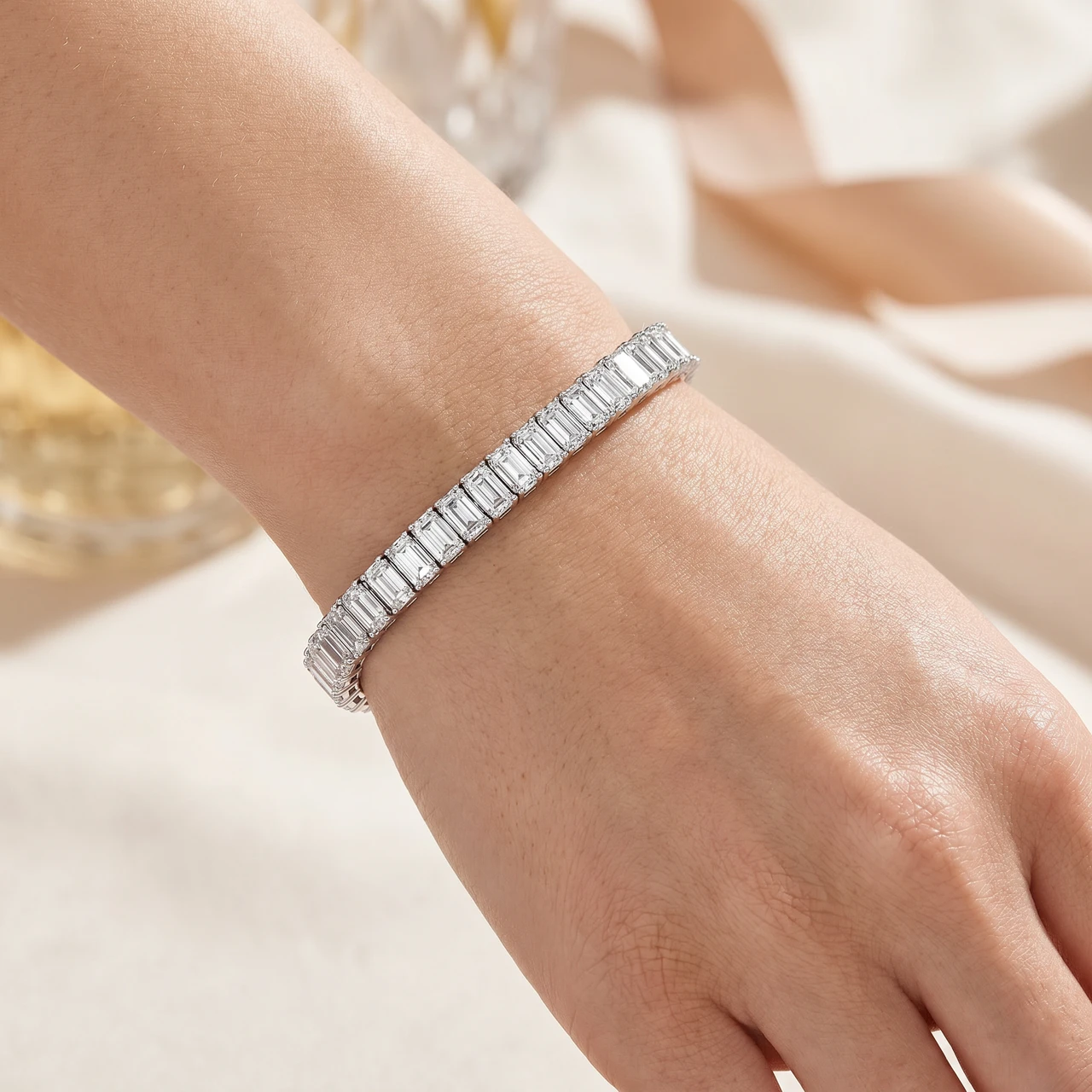 10 - 30Ct Emerald Cut Diamond Tennis Bracelet 14k Gold Lab Grown 7" (F-G, VS)