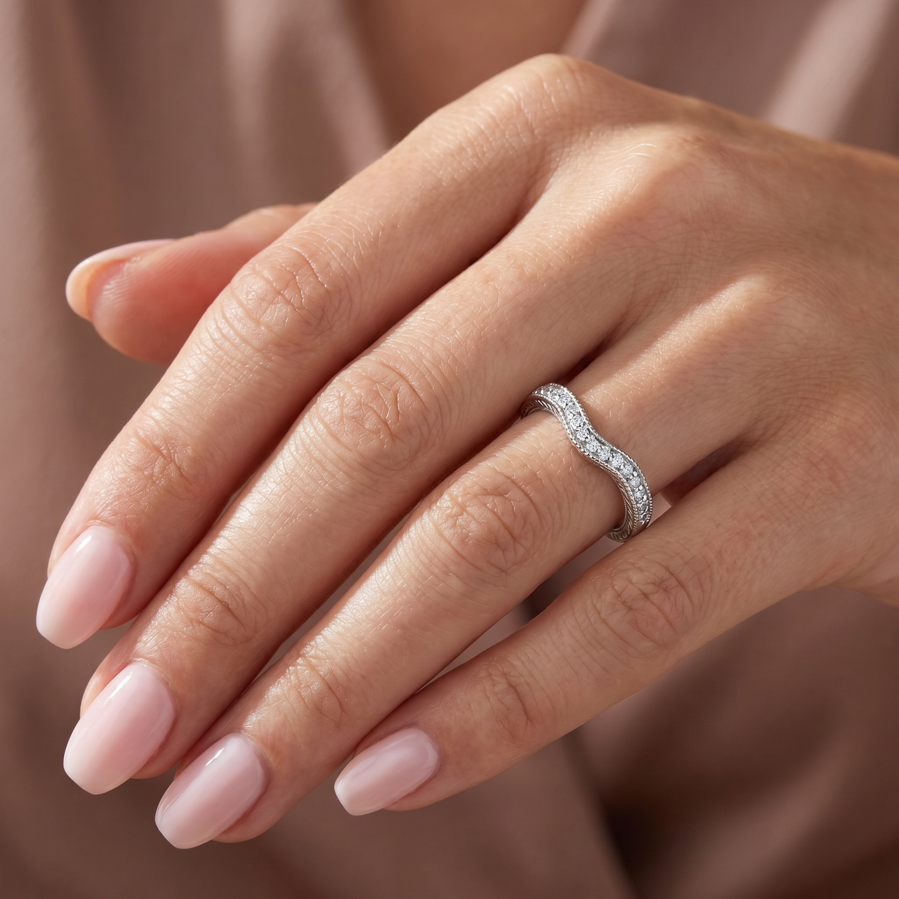 1/6ct Unique Curved Diamond Wedding Ring 14K White Gold (G-H, SI)