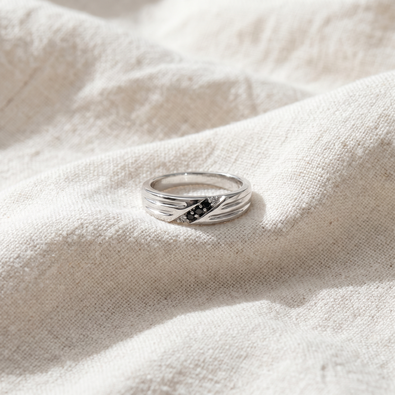 Black Diamond Mens Wedding Band Ring 14k White Gold (Black, I2-I3)