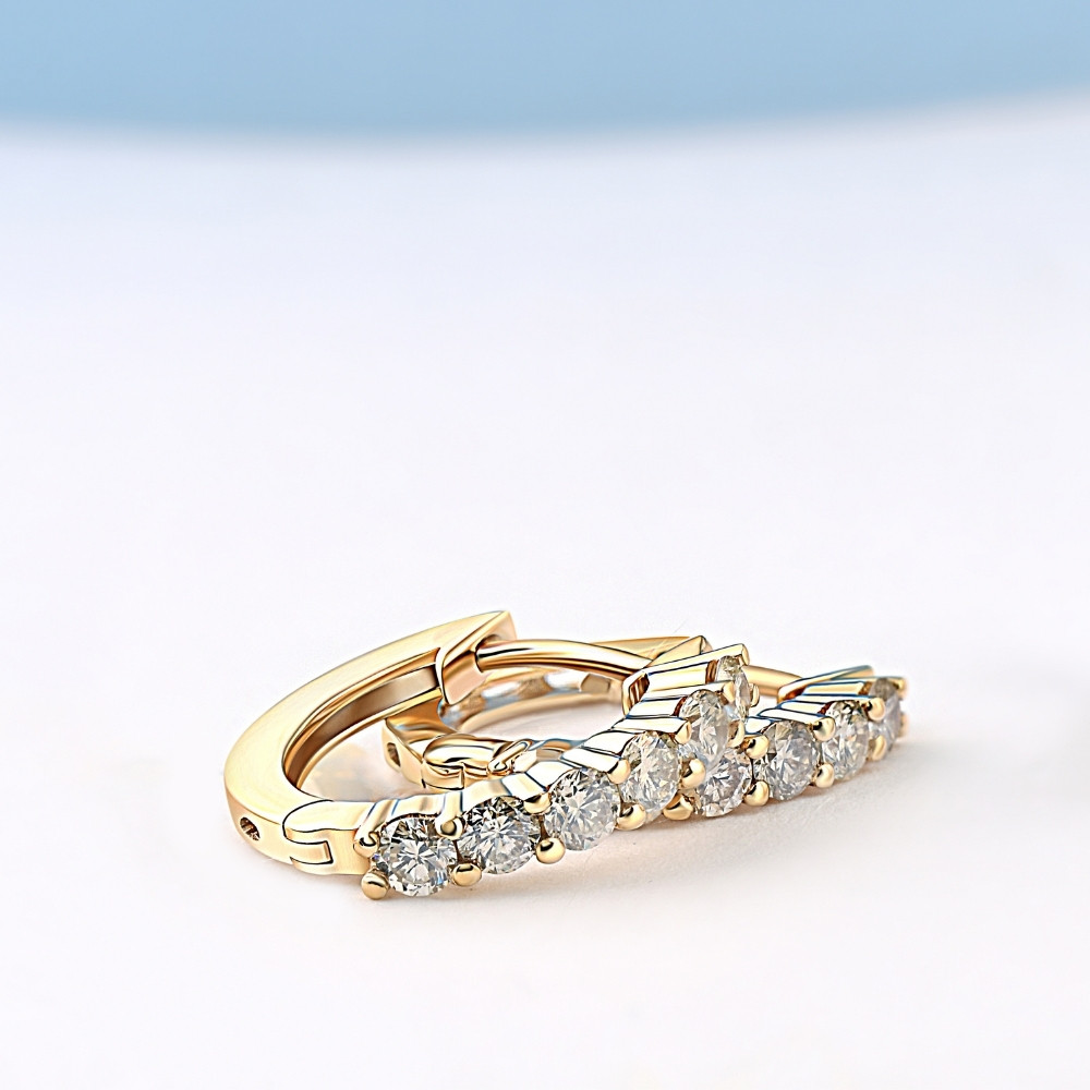 3/4 Ct TW Diamond Hoops Women's Earrings in White or Yellow Gold 15mm tall (G-H, I1)