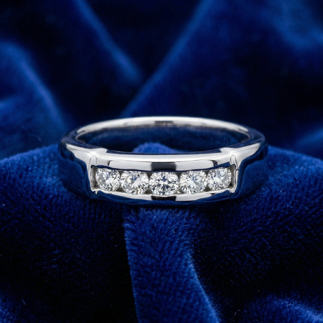 Mens 1/2ct 14K White Gold Round Diamond Wedding Ring (G-H, I1)