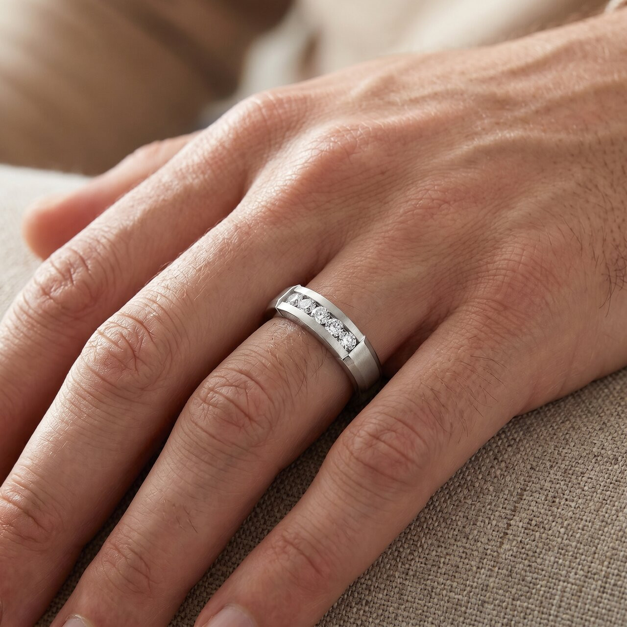 Mens 1/2ct 14K White Gold Round Diamond Wedding Ring (G-H, I1)