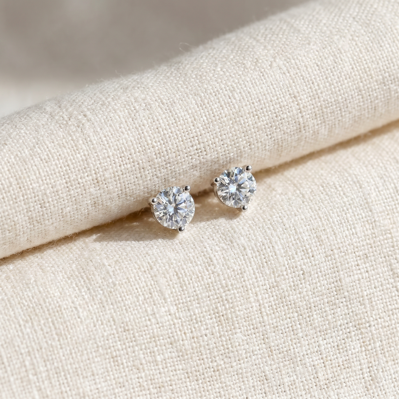 1ct Martini Screw Back Diamond Studs 14K White Gold (G-H, SI)