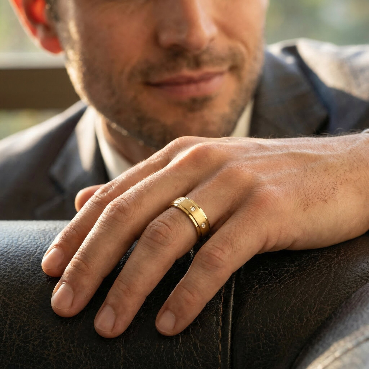 Mens 1/4ct 14K Gold Diamond Comfort Fit Brushed Wedding Ring (G-H, SI)